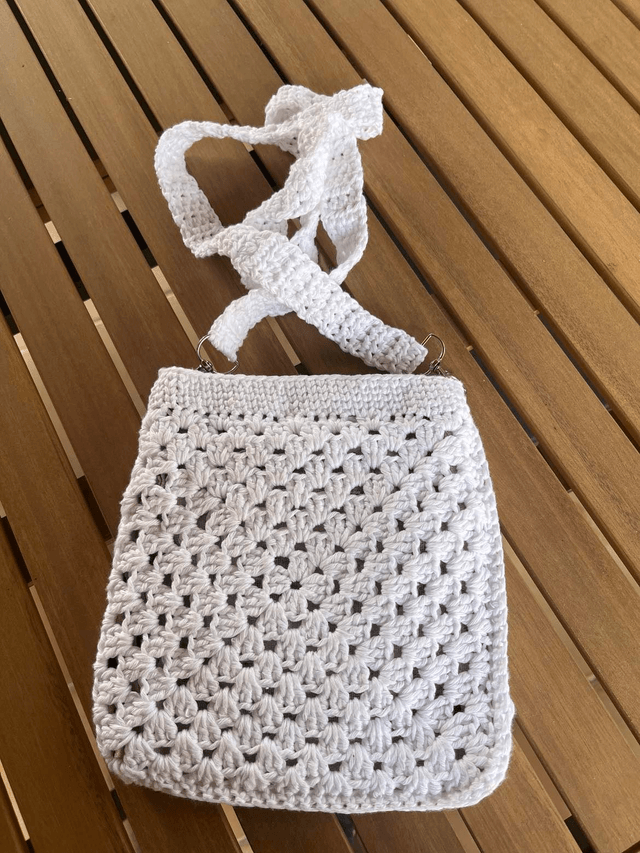Sacoche mandala faite au crochet