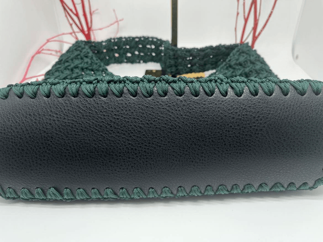 Sac élégant fait à la main au crochet