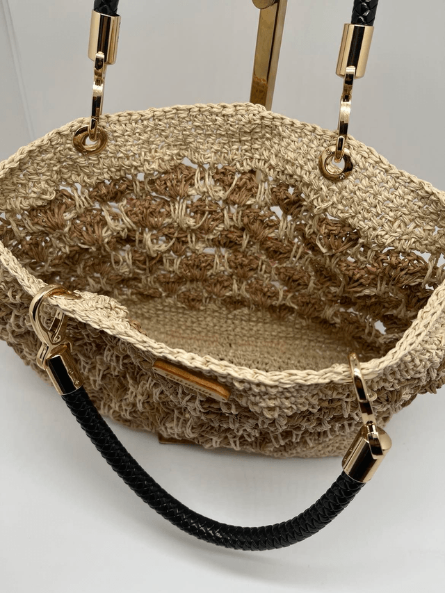 Panier en raphia au crochet