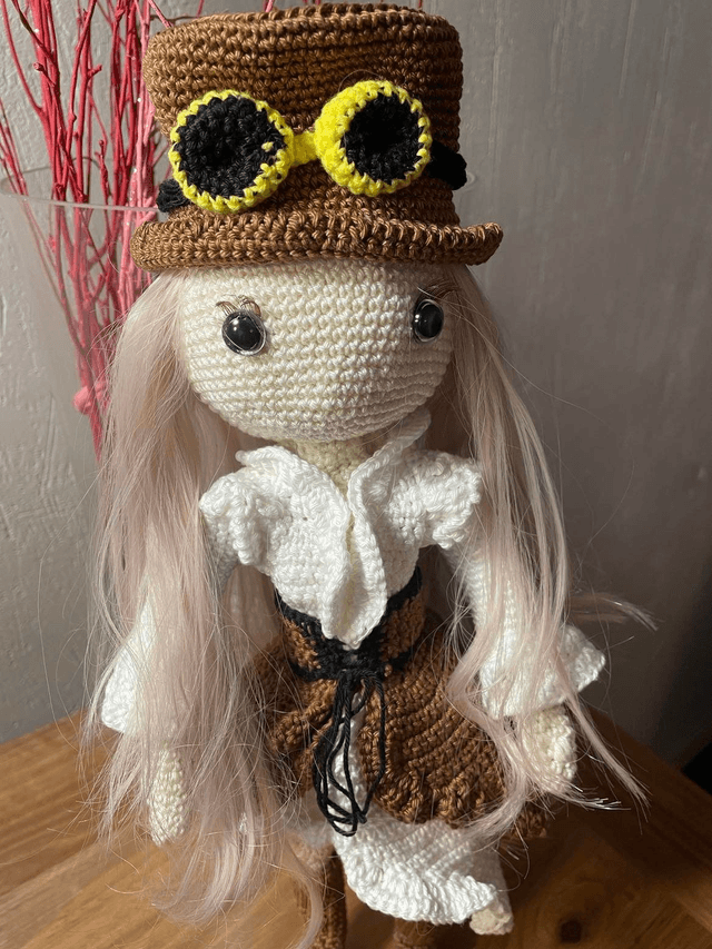 Poupée Victoria