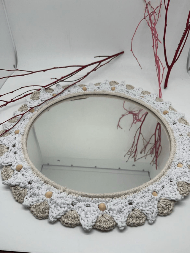 Miroir contour crochet