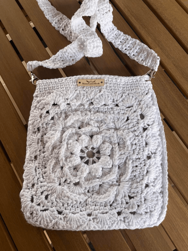 Sacoche mandala faite au crochet