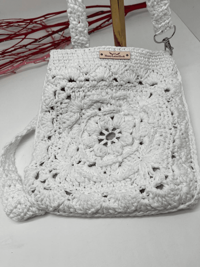 Sacoche mandala faite au crochet